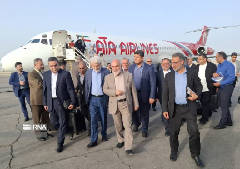 بررسی مشکلات بهداشت و درمان خوزستان با حضور اعضای کمیسیون مجلس