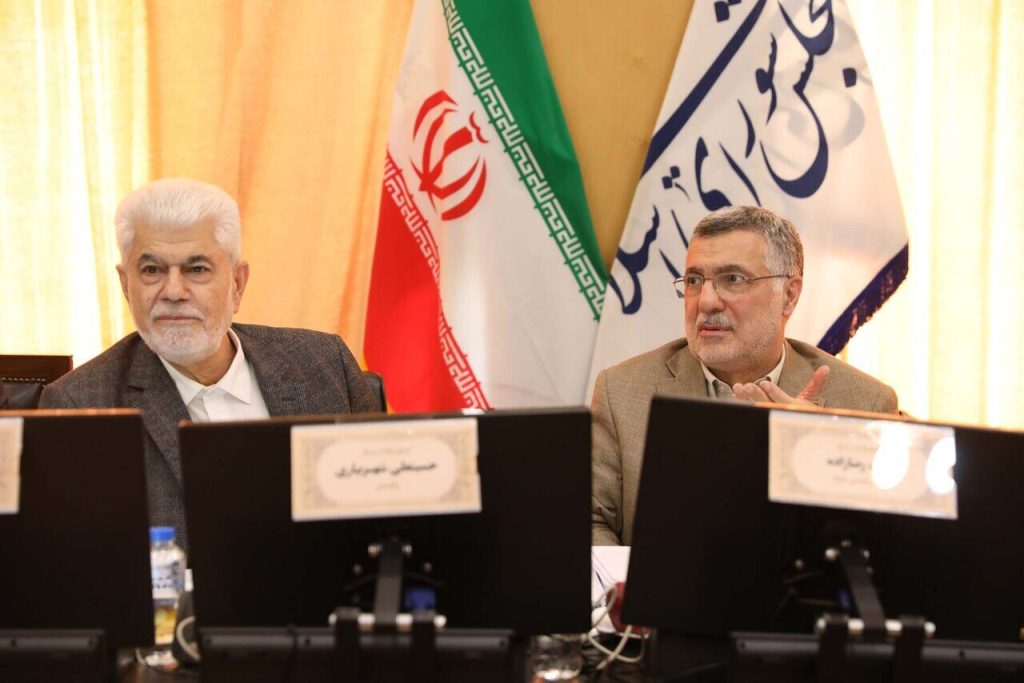 اکثر نمایندگان از پاسخ‌های وزیر بهداشت قانع شدند