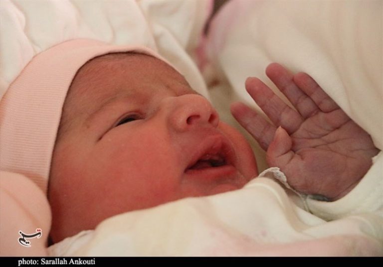 مناطق کم‌برخوردار نرخ باروری بالاتری دارند